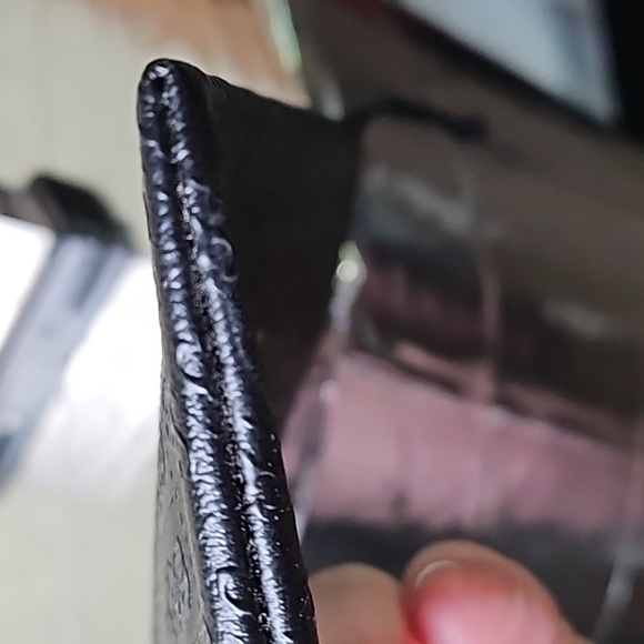 Guess Sunglasses Case - NWOT - Picture 6 of 6